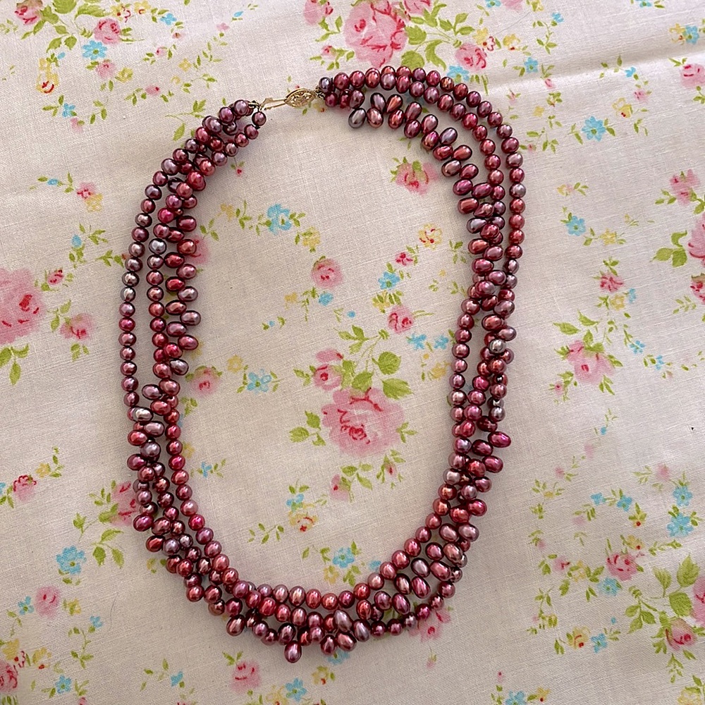 Genuine pearls! Stunning Deep pink authentic freshwater pearl necklace